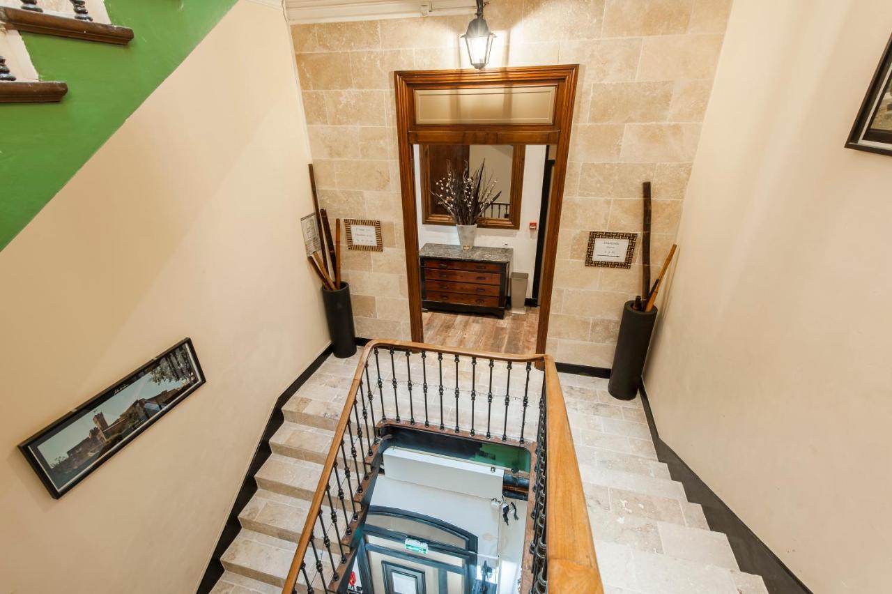 Hotel De Charme Le Provence Σαλόν-ντε-Προβάνς Εξωτερικό φωτογραφία