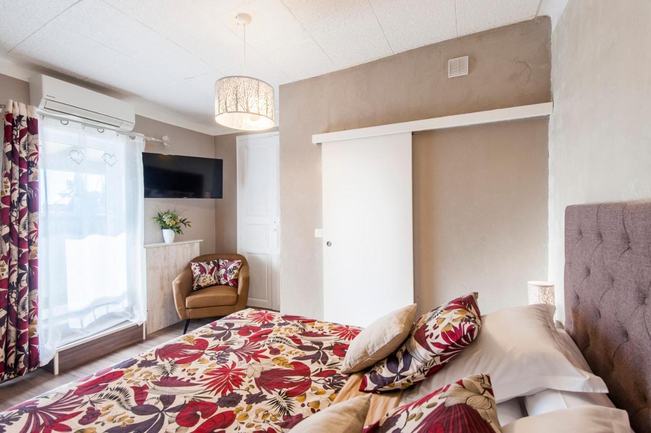 Hotel De Charme Le Provence Σαλόν-ντε-Προβάνς Εξωτερικό φωτογραφία